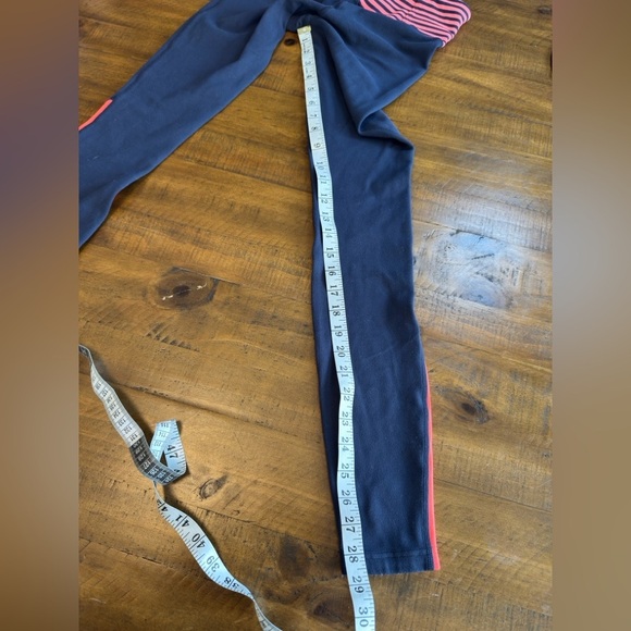 Lululemon RARE Runder Unders! - Picture 8 of 8